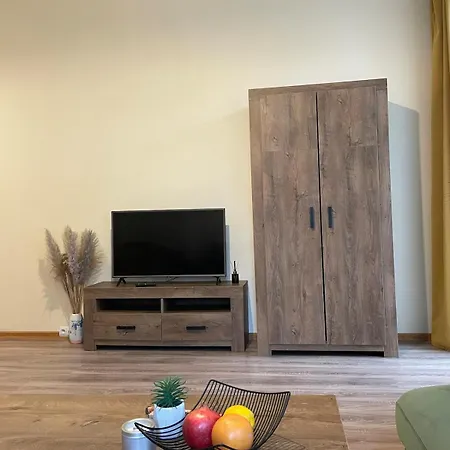 Apartment Mm *